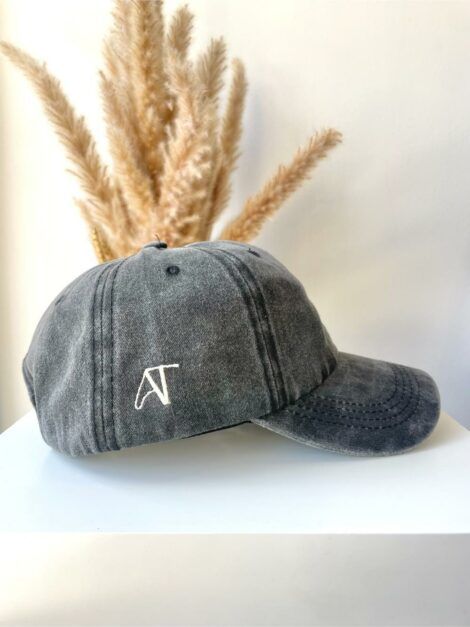 GORRA AT GRIS