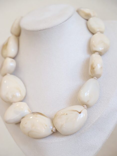 COLLAR PIEDRAS BEIGE