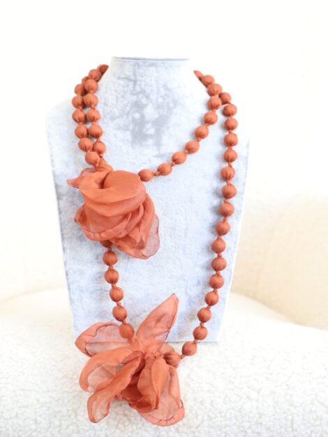 COLLAR BALL FLOR TERRACOTA