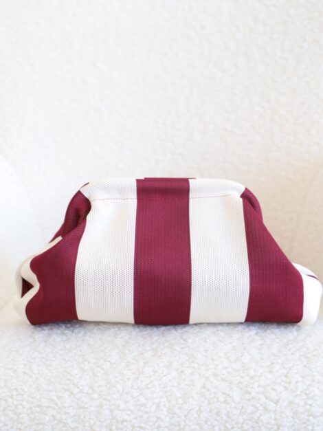 CLUTCH RAYAS BERENJENA/BEIGE