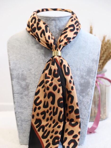 PAÑUELO ESTAMPADO ANIMAL PRINT 1